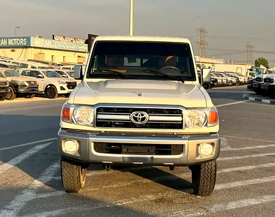 2018 Toyota LAND CRUISER 照片 2