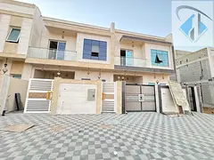 Villa for sale at a great price and in a prime location. 5 bedrooms, super deluxe finishing, freehol