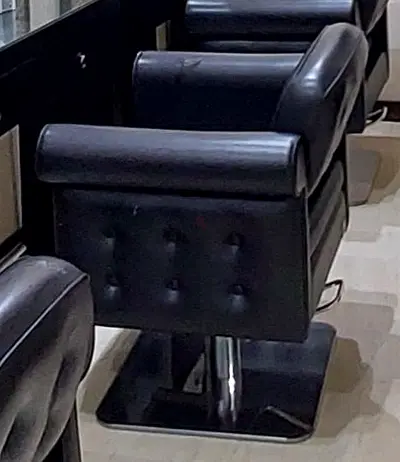 Hair cutting Chair for Sale