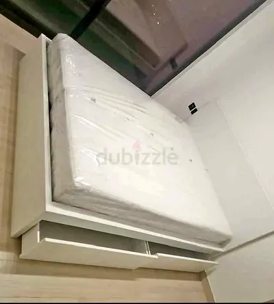 IKEA Malam double bed 140×200cm bed with 2 storage drawers underneath and Ikea mattress