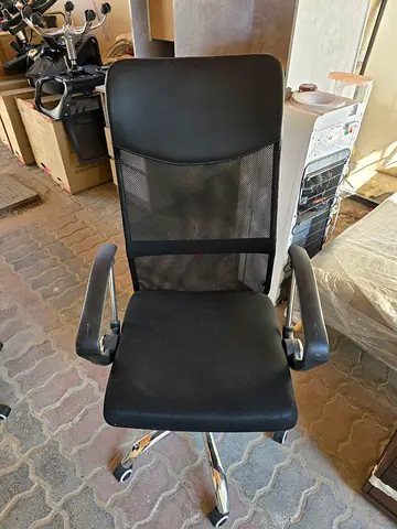 Comfortable Black Office Chair with Armrests - 6 pcs available