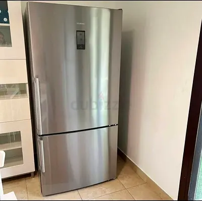 Siemens iq700 bottom fridge freezer