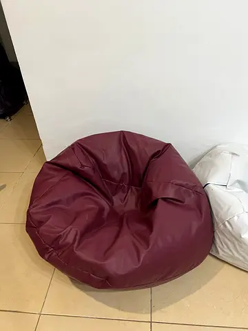 bean bag burgundy (moving out sale)