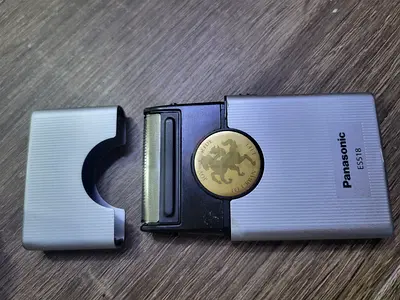 Panasonic Mens Portable Card Shaver Es518