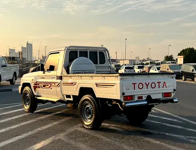 2018 Toyota LAND CRUISER 照片 5