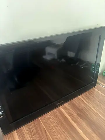 SONY BRAVIA TV SERIES 5 40