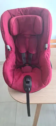 Maxi-Cosi Axiss Swiveling Toddler Car Seat