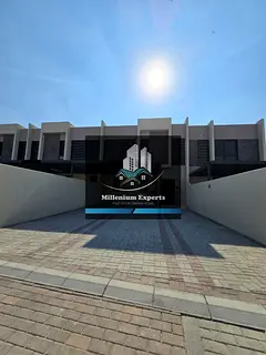 LUXURY SPACIOUS 3BEDROOMS PLUS MAID UNFURNISHED FOR RENT READY TO MOVE