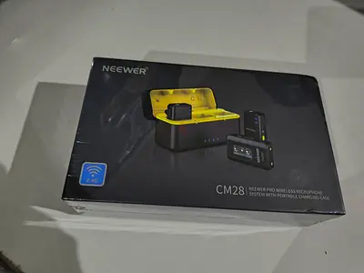 Brand New Neewer Wireless Microphone System for Clear Audio Recording