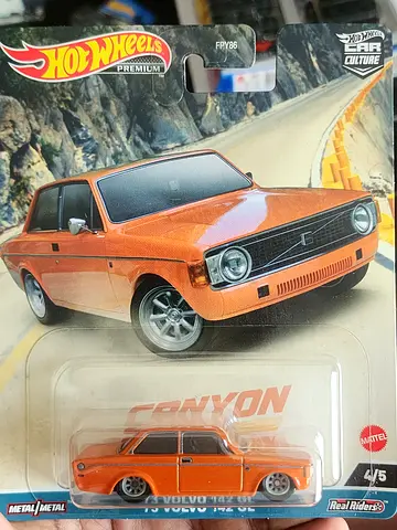 Hotwheels Volvo 1/64 Orange