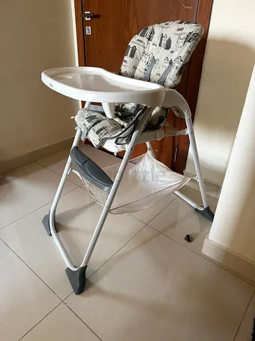 JOIE Baby High Chair for feeding/activity