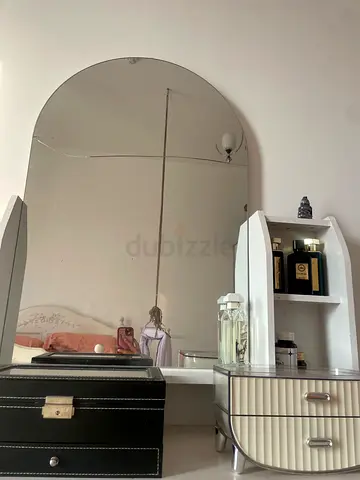 Chic White Dresser and Vanity Set for Stylish Bedrooms