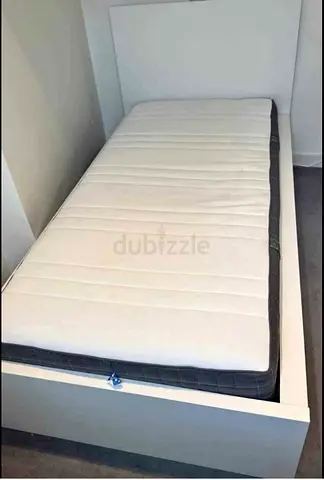 IKEA Malam single bed 90/200 with2 storage drawers underneath and IKEA mattress