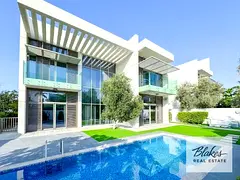 Ultra-Luxury 6BR Contemporary Villa | Corner Plot