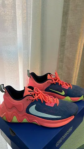 Nikes shoes