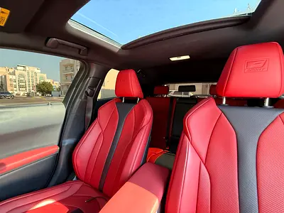 صورة 4 لـ 2022 Lexus UX-SERIES