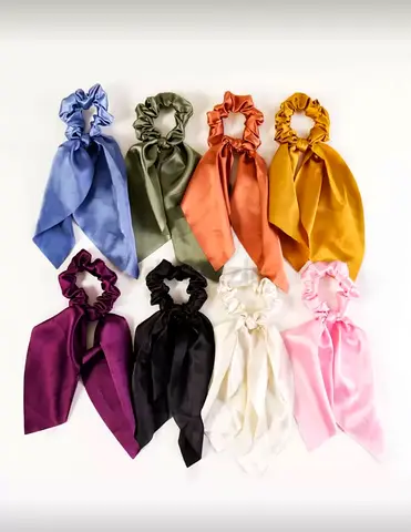 Hair Bow  Scrunchie Set — 8 Pieces for Only 20 AED!