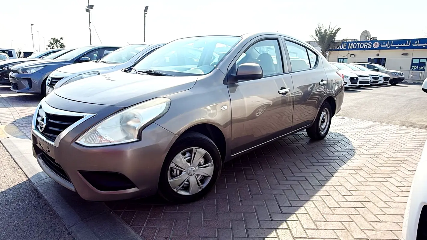 Nissan Sunny 2020 — photo 1 of 13