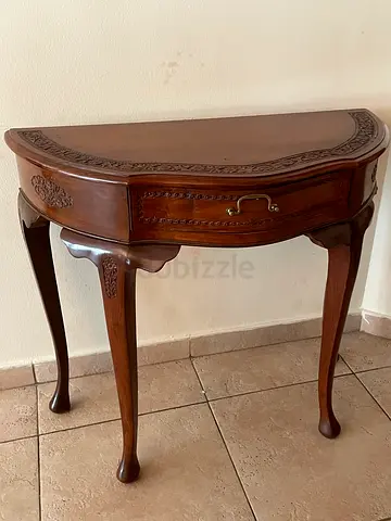 Elegant Vintage Side Table with Intricate Carvings