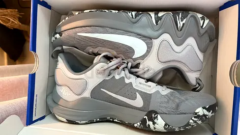 Nike shoes