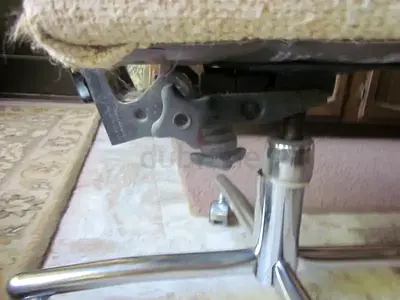 OFFICE CHAIR