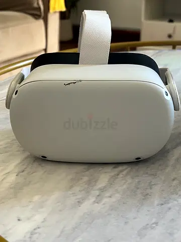 Meta Quest 2 VR headset-128GB-controllers ONLY (AED 550)