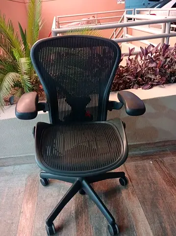 Herman Miller Aeron Chair Fully Adjustable Perfect Condition