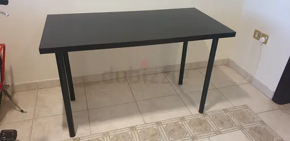 Table 120 cm x 60 cm