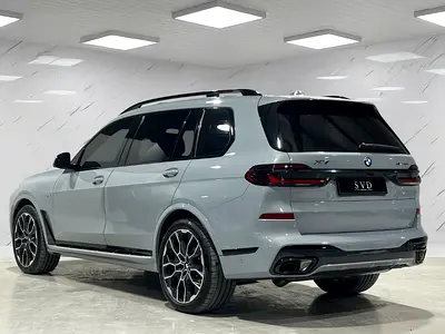 2025 BMW X7 缩略图 7