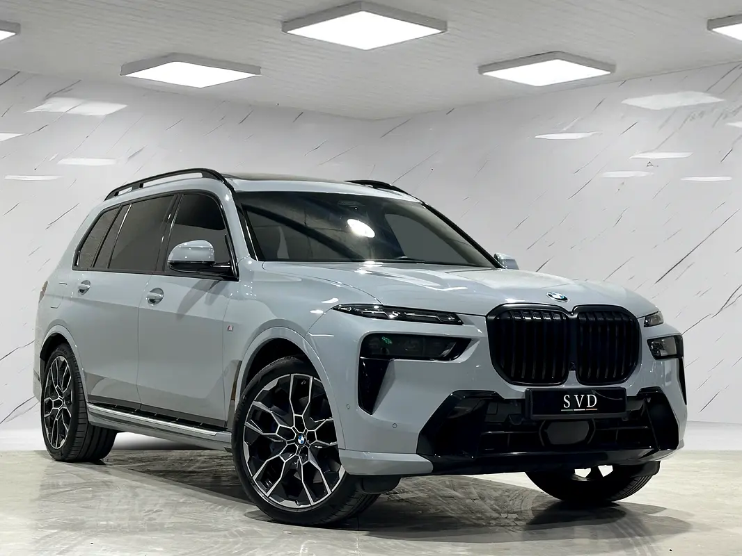 BMW X7 2025 — photo 1 of 11