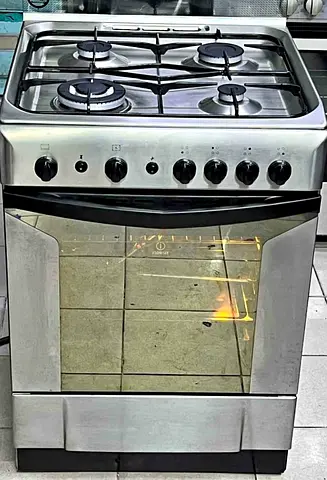Indesit four burner full gas cooker size 60cm