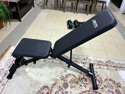 Adjustable Weight Bench for Effective Workouts and Dumbells