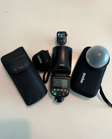 Godox V1s Flash Kit with Accessories for Sale