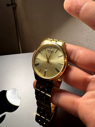 Elegant Gold Tone Watch for Men
