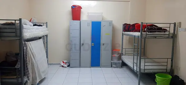 neat and clean bed space available in al hamriya area close to burjuman exit 4 Bur Dubai