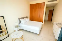 Bright Spacious Master Bedroom with Ensuite Bath | | Direct DMCC Metro | All bills included