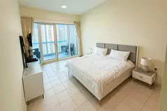 Bright Spacious Master Bedroom with Ensuite Bath | | Direct DMCC Metro | All bills included
