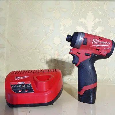 Milwaukee 2553‑20 M12 FUEL BRUSHLESS 1/4″ Cordless Hex Impact Driver