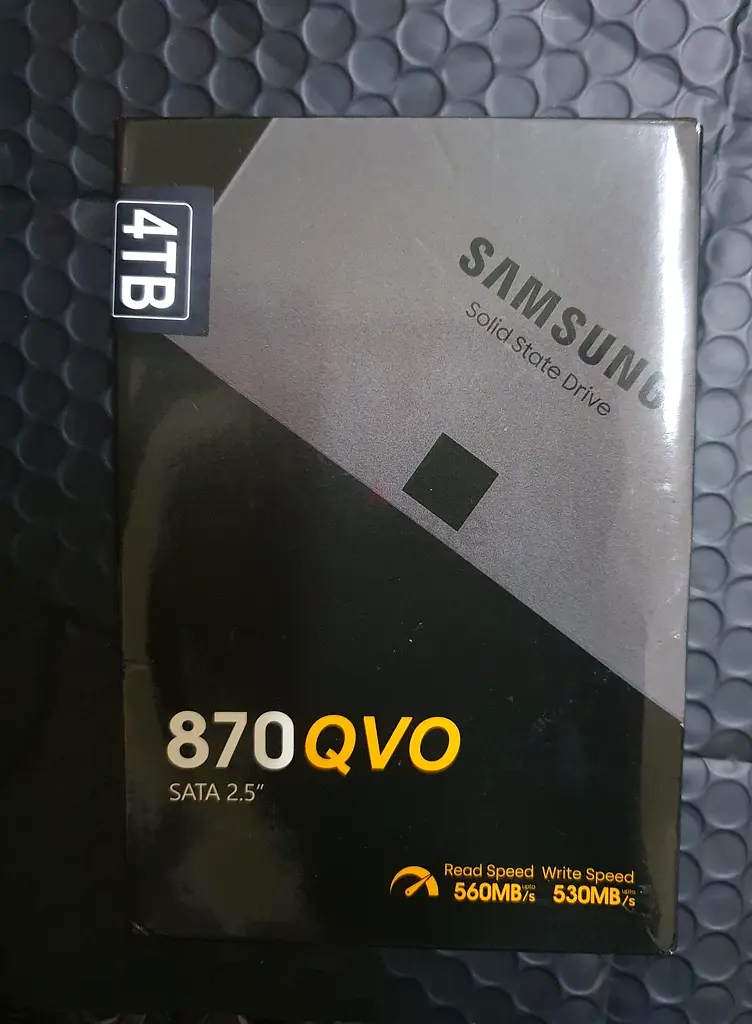 Unidad de estado sólido (SSD) Samsung 870 QVO de 4 TB, SATA 2.5"