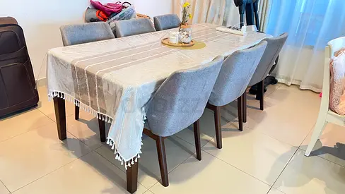 Dining Table with 8 chairs