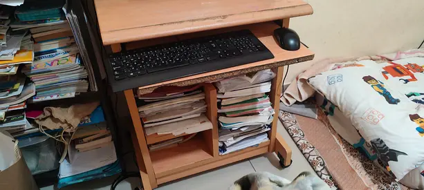 Computer table for sale