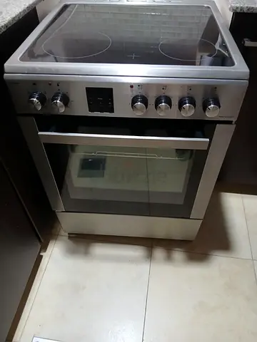 Vestal four burner cooker electric ceramic 60cm