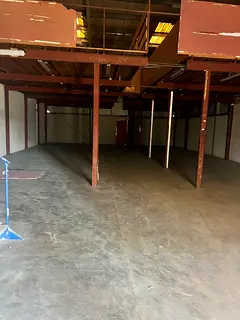 3600 sq ft warehouse for commercial use prime location at Al Quoz ind 4 @ 70 per sq Power 40 kwPower