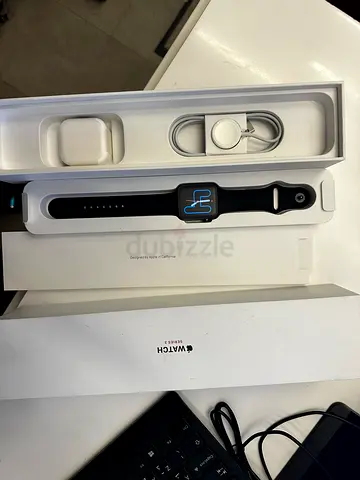 Apple watch S3 space gray 38mm original new with new battery 100% with full box