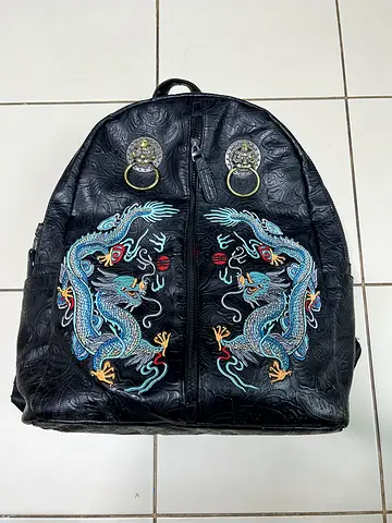 BACK PACK WITH CHINESE PRINT