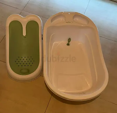 Gently Used Baby Bath Tub with Support