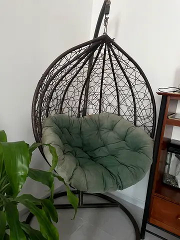Cozy Hanging Chair for Relaxation