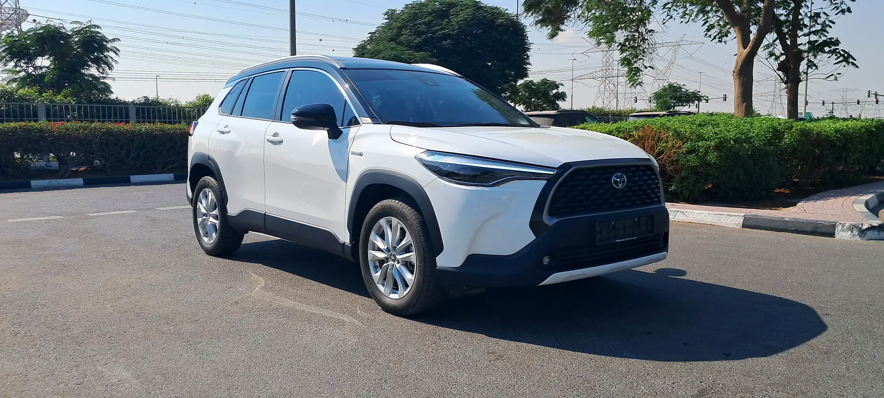Toyota Corolla Cross 2024 — photo 1 of 20