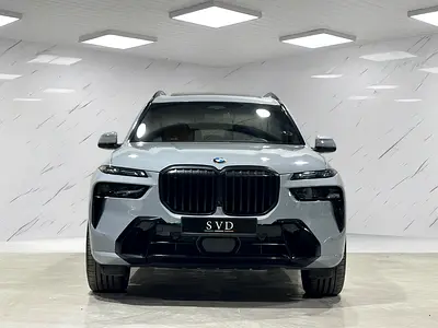 2025 BMW X7 缩略图 2