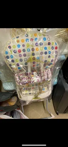 Cozy and Colorful Baby Feeding Chair - New!